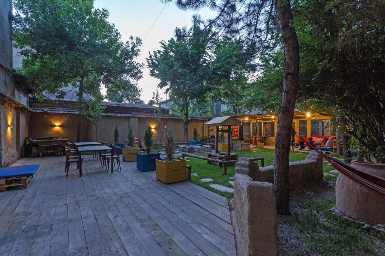 Koisha Bishkek Exterior foto