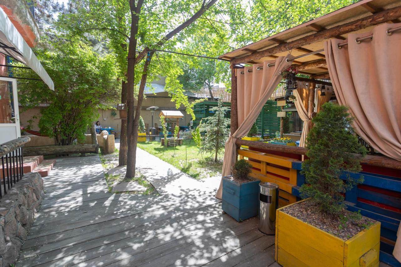 Koisha Bishkek Exterior foto