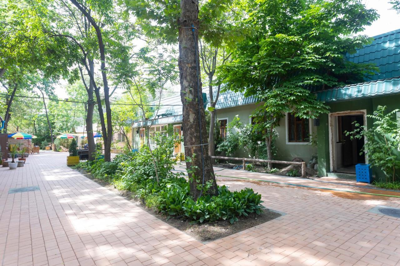 Koisha Bishkek Exterior foto